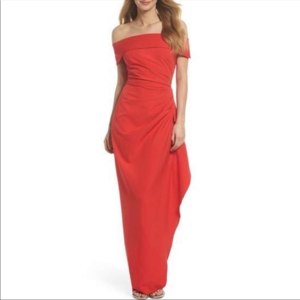 VINCE CAMUTO- Maxi Coral Evening Gown- Size 12
